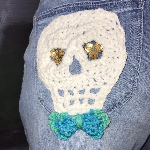 Women’s UPCYCLED HAND CRAFTED & CROCHETED GRANNY SQUARES Sz 12 DEMOCRACY Shorts - Picture 4 of 11